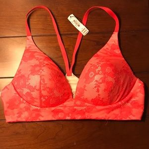 Victoria’s Secret Lightly Lined Plunge Bra 36B Red